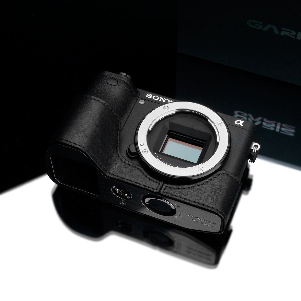 Gariz XS-CHA6500BK Genuine Leather Camera Half Case Black for Sony A6500