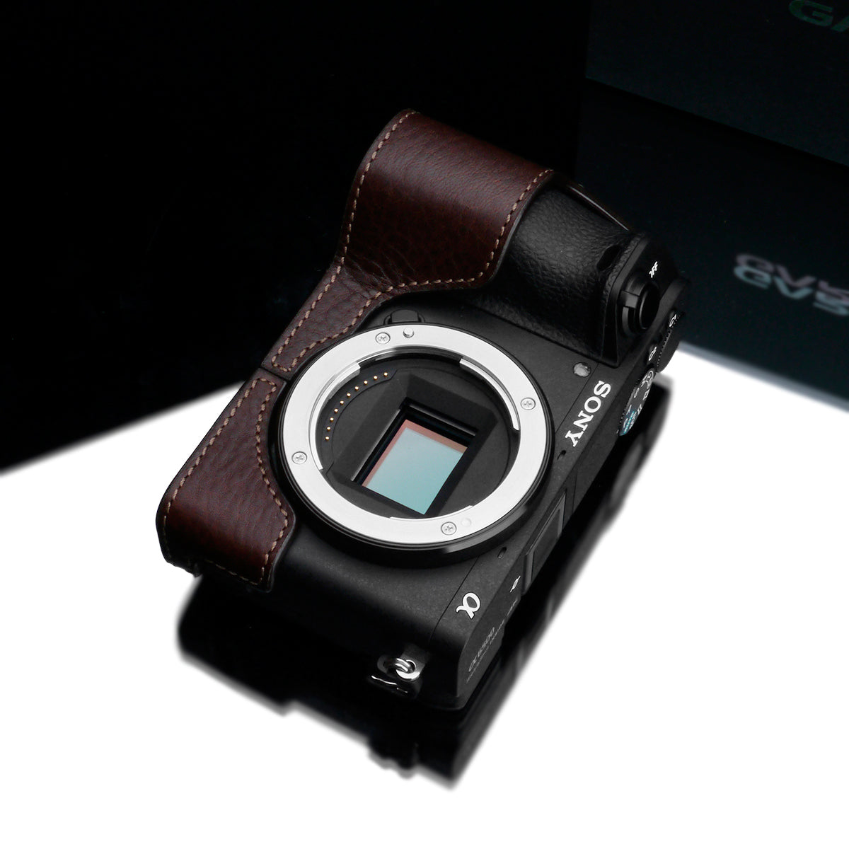 Gariz XS-CHA6500BR Genuine Leather Camera Half Case Brown for Sony A6500