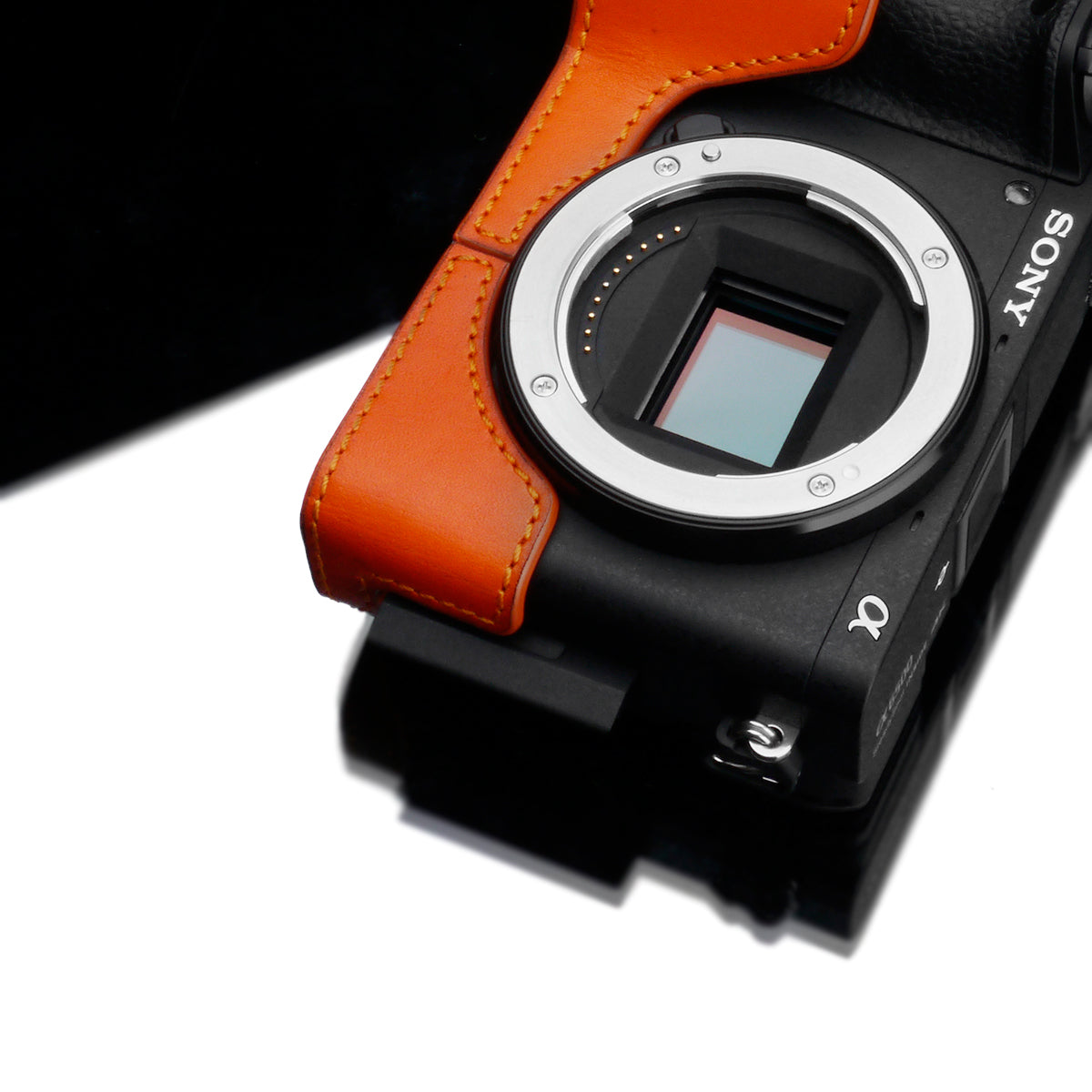 Gariz XS-CHA6500OR Genuine Leather Camera Half Case Orange for Sony A6500