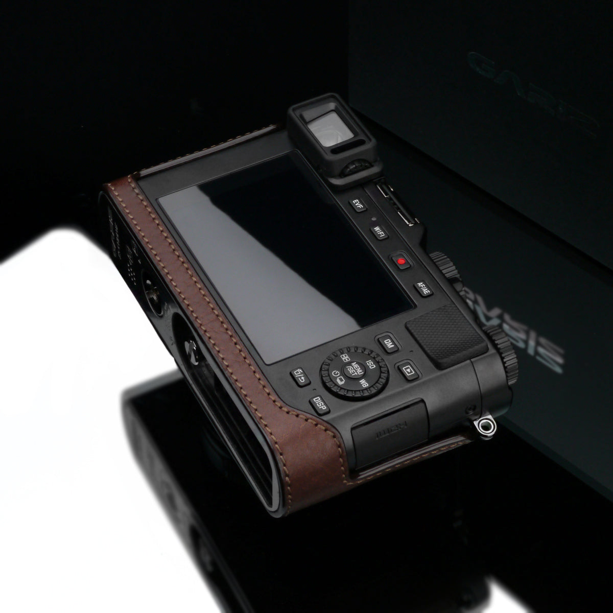 Gariz Leica D-LUX Brown Leather Camera Half Case HG-DLUXBR
