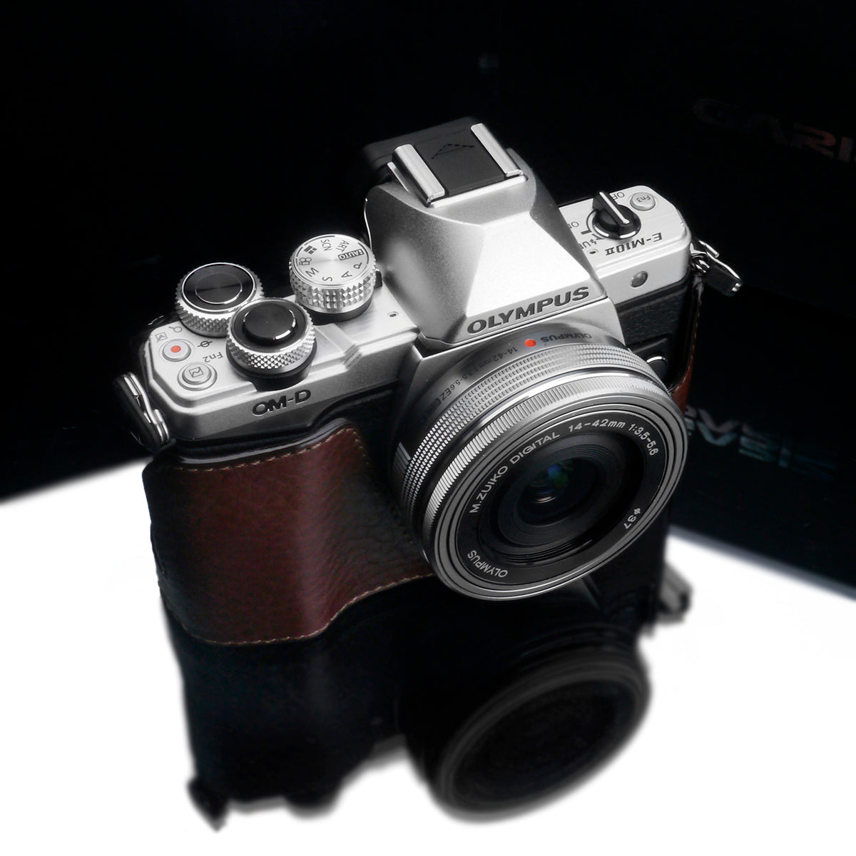 Gariz XS-CHEM10IIBR Camera Half Case Brown for for Olympus E-M10II Mark II