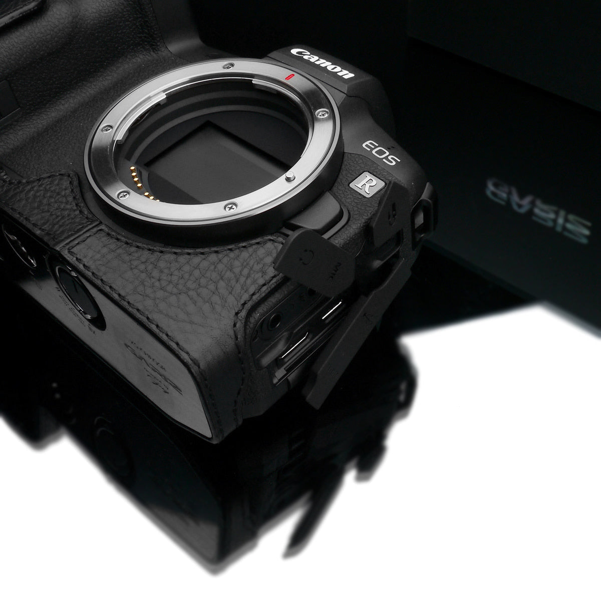Gariz XS-CHEOSRBK Black Leather Camera Half Case for Canon EOS R
