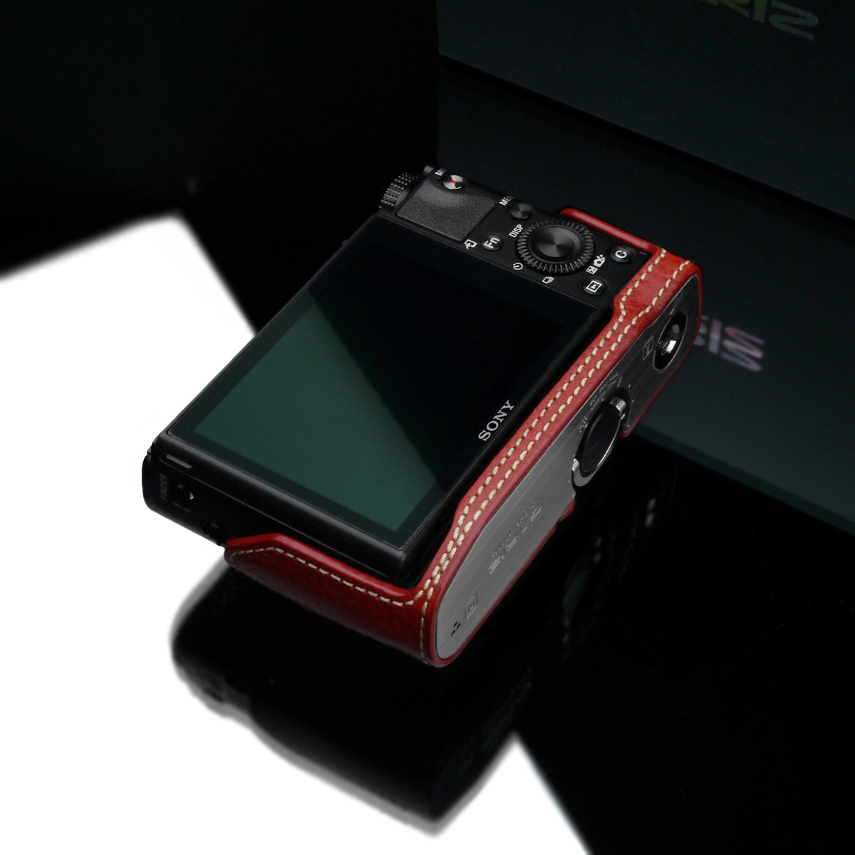 Gariz Sony RX100 MK3 / MK4 Red Leather Camera Half Case HG-RX100M3R (Grip Version)