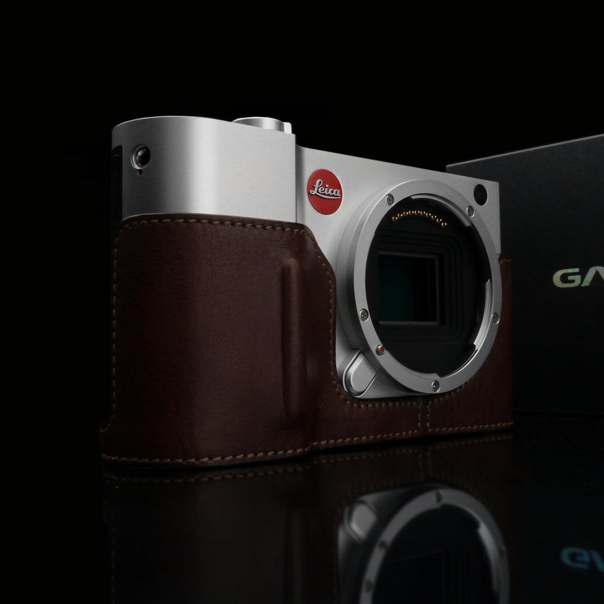 Gariz Black Label BL-LCTBR Half Case Brown for Leica T