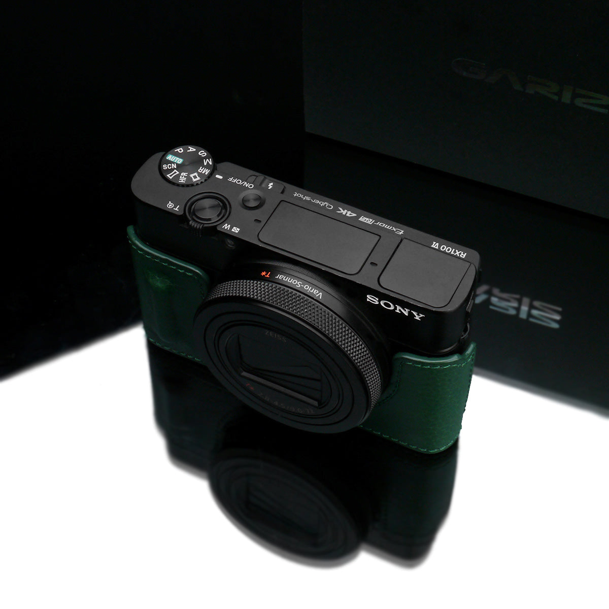 Gariz HG-RX100M6GR Leather Camera Half Case Green for Sony RX100M6 RX100VI
