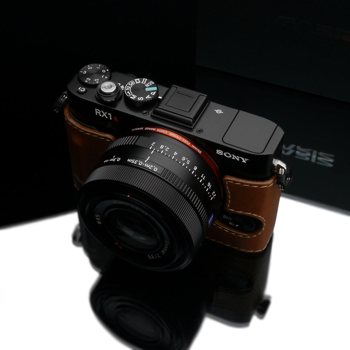 Gariz Camel Leather Camera Half Case HG-RX1R2CM for Sony RX1RII