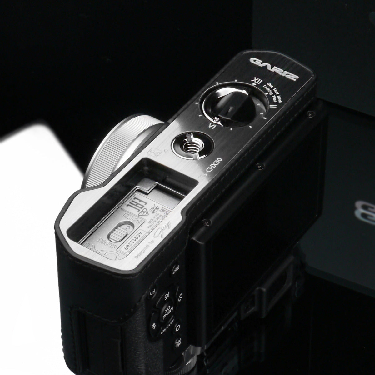 Gariz Black Leather Camera Half Case XS-CHX30BK for Fujifilm X30 Fuji X30