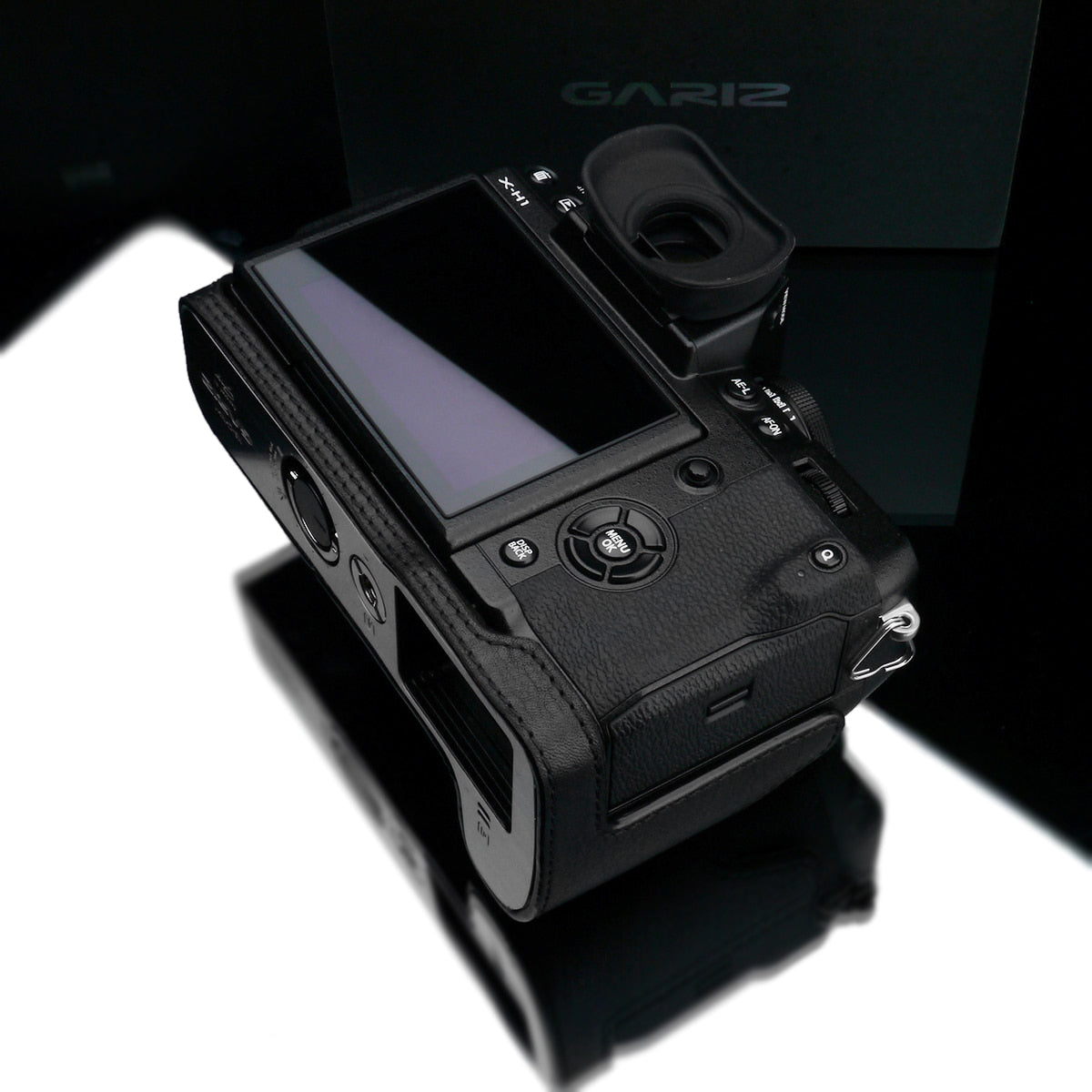 Gariz XS-CHXH1BK Leather Camera Half Case Black for Fujifilm X-H1