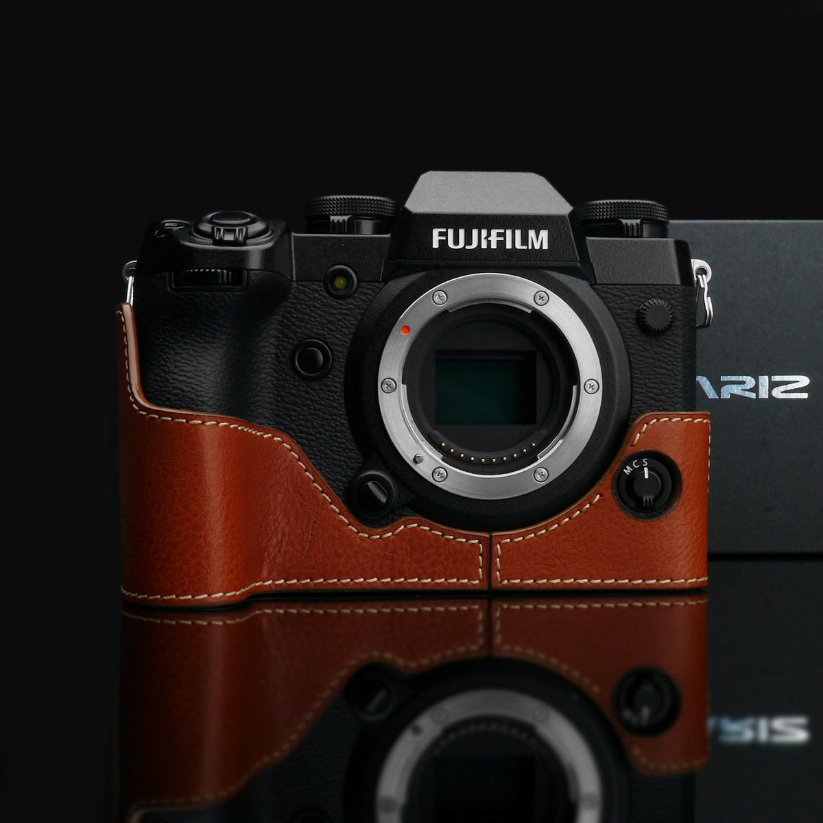 Gariz XS-CHXH1CM Leather Camera Half Case Camel for Fujifilm X-H1