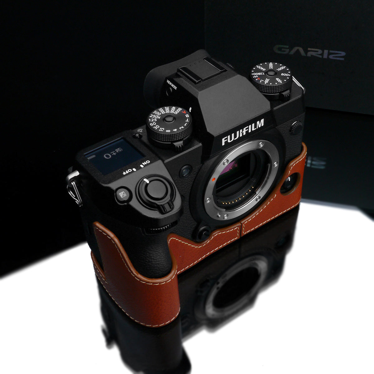 Gariz XS-CHXH1CM Leather Camera Half Case Camel for Fujifilm X-H1