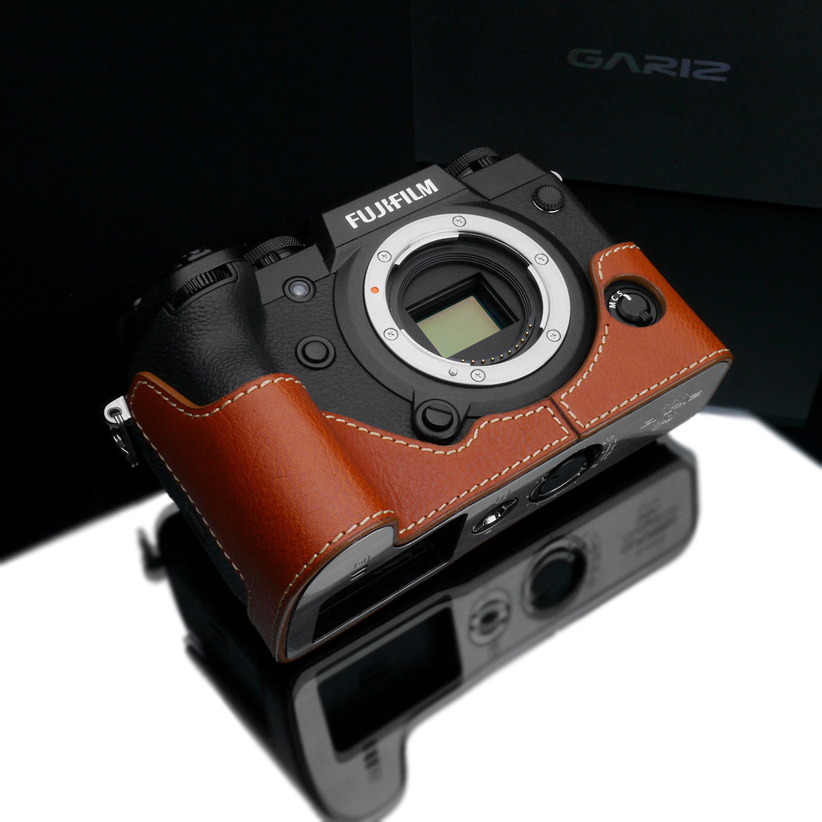 Gariz XS-CHXH1CM Leather Camera Half Case Camel for Fujifilm X-H1