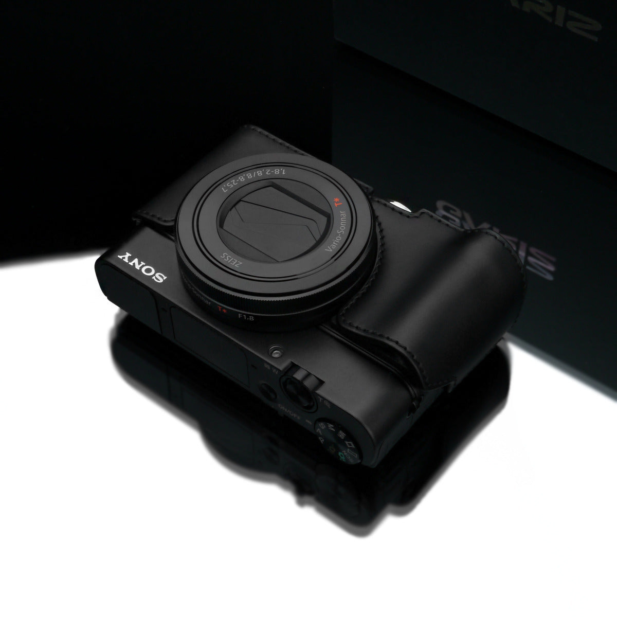 Gariz Sony RX100 MK3 / MK4 Black Leather Camera Half Case XS-CHRX100M3BK (Grip Version)