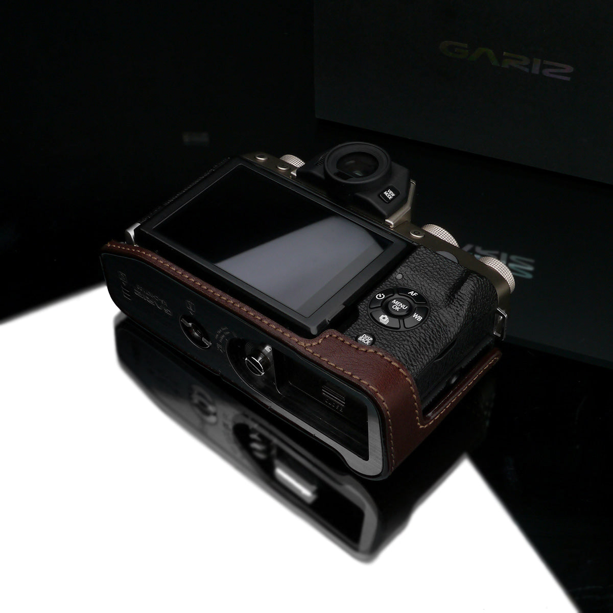 Gariz XS-CHXT100BR Leather Camera Half Case w/ Capfix Brown for Fujifilm X-T100