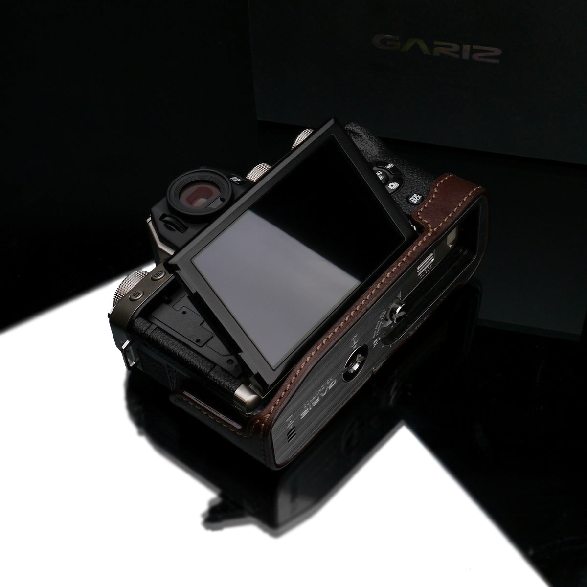 Gariz XS-CHXT100BR Leather Camera Half Case w/ Capfix Brown for Fujifilm X-T100
