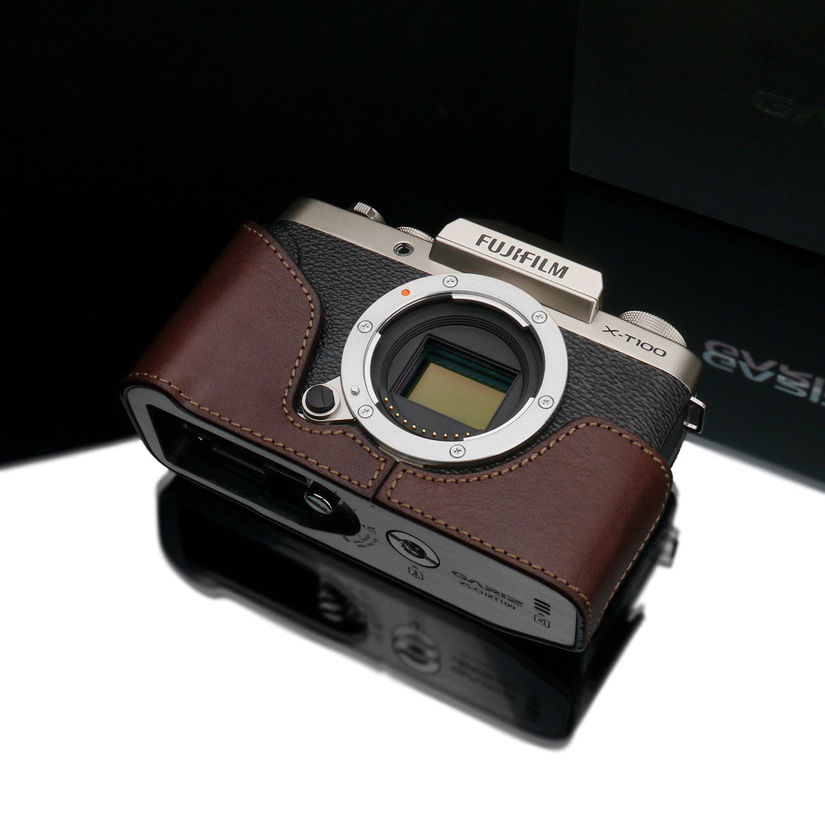 Gariz XS-CHXT100BR Leather Camera Half Case w/ Capfix Brown for Fujifilm X-T100
