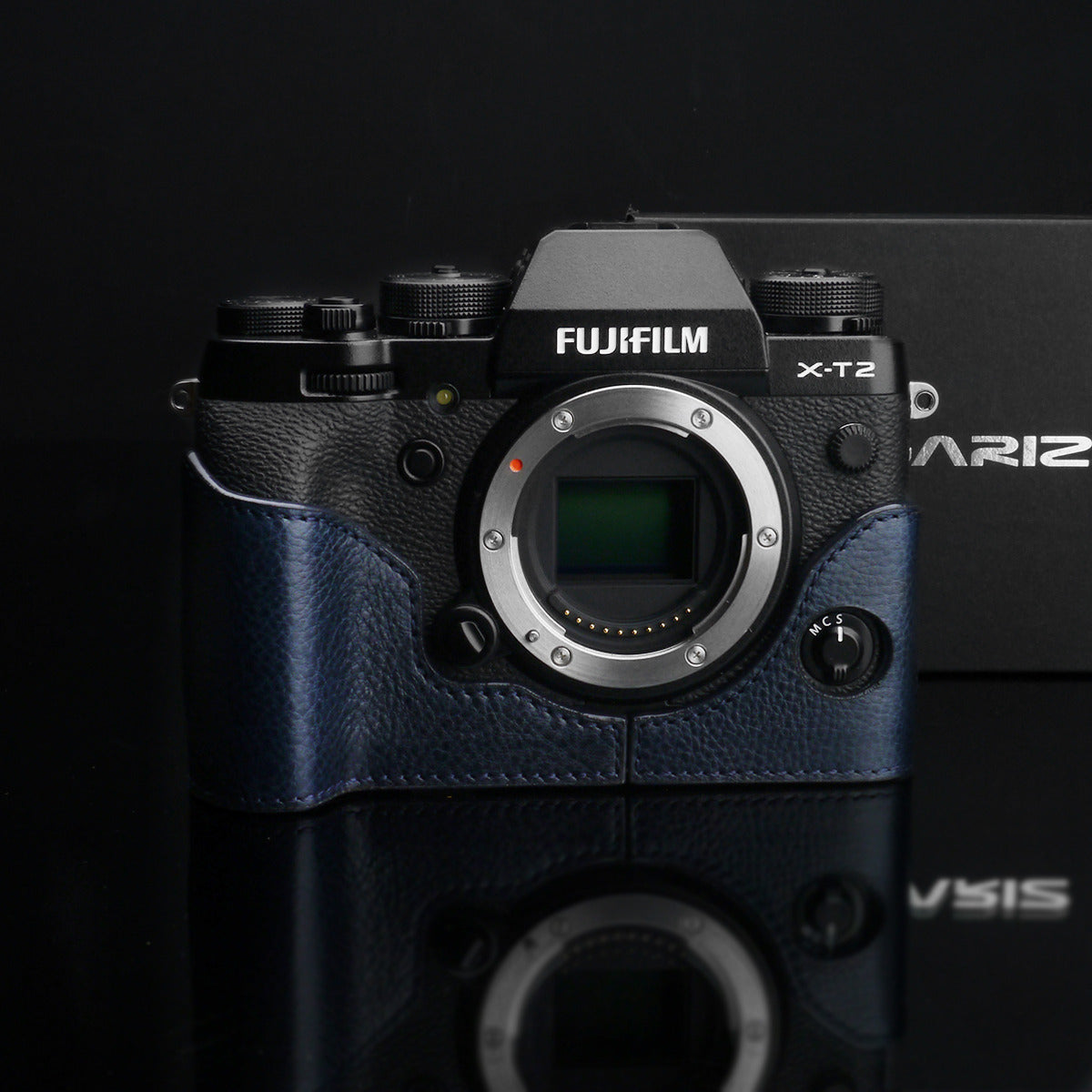 Gariz XS-CHXT2NV Navy Genuine Leather Half Case for Fujifilm Fuji X-T2 / X-T3
