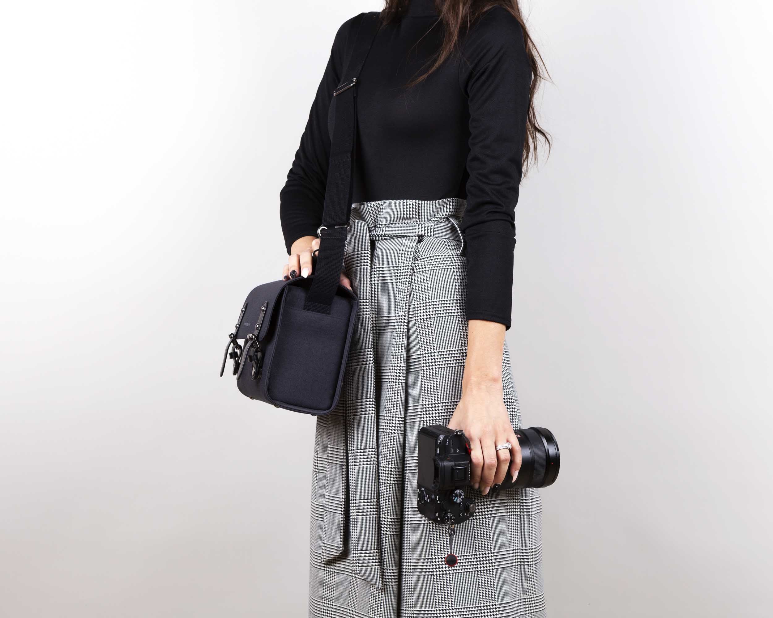 Binalpath Canvas Black Camera Shoulder Bag - Ace