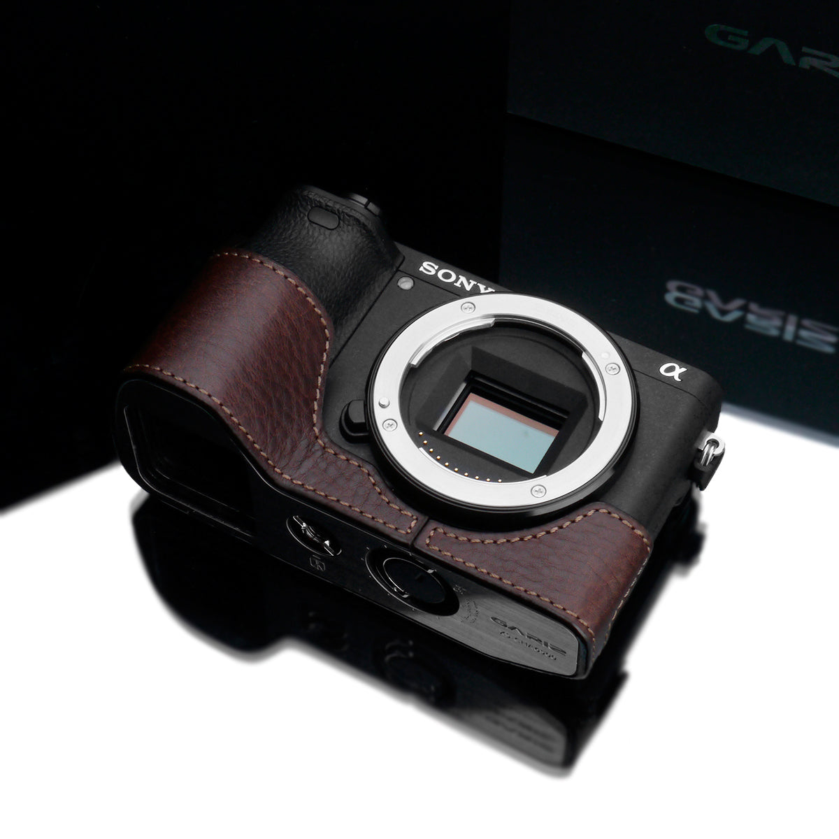 Gariz XS-CHA6500BR Genuine Leather Camera Half Case Brown for Sony A6500