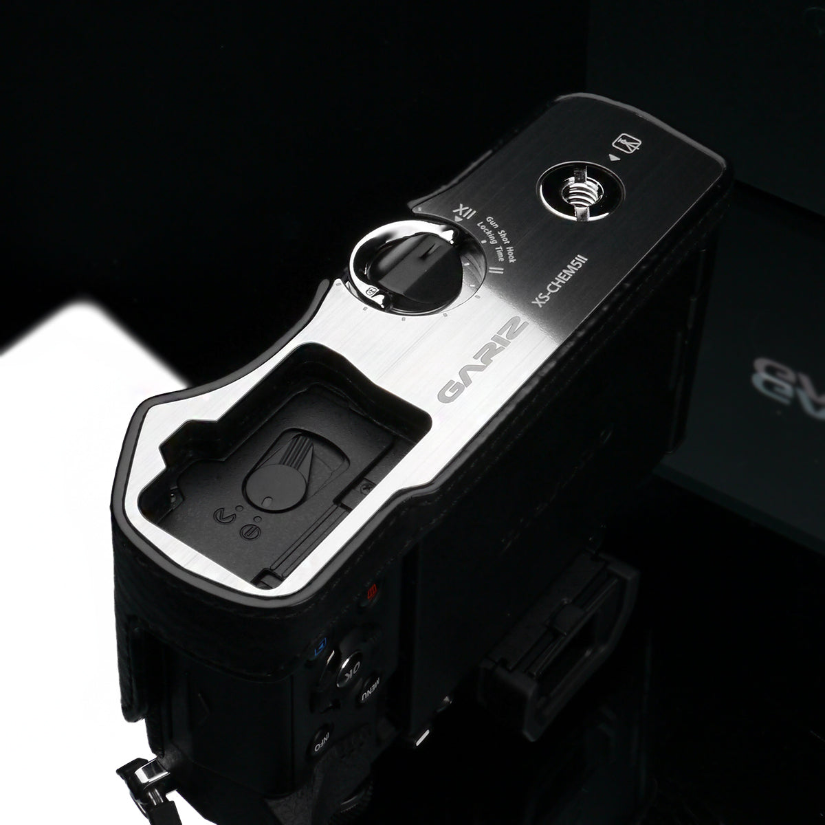 (DISCONTINUED) Gariz XS-EM5IIABK Camera Half Case Black for Olympus E-M5II Mark II