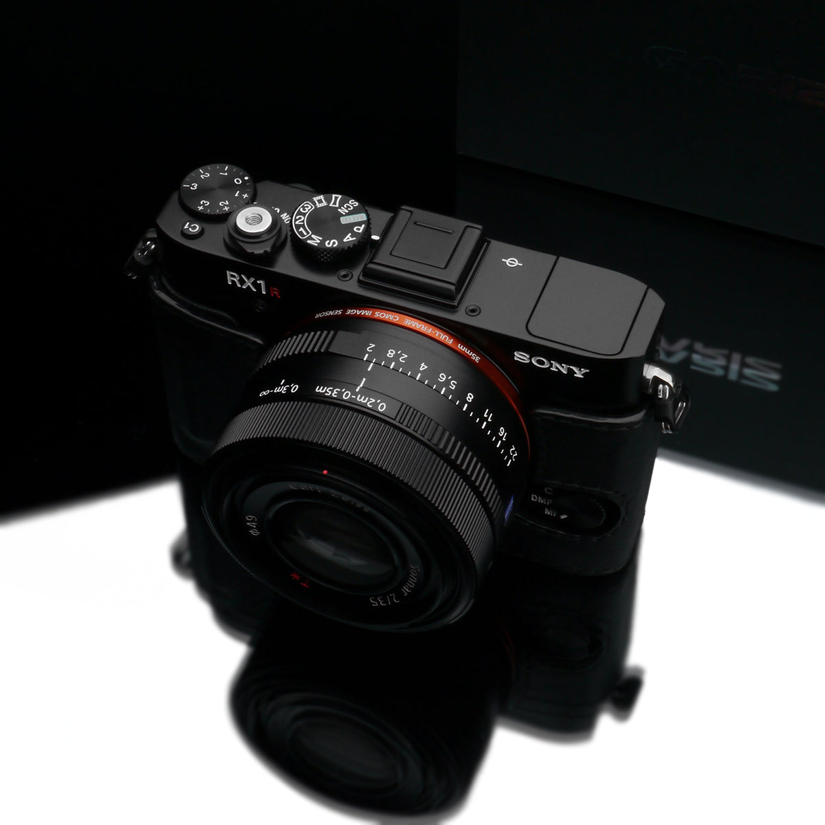 Gariz Black Leather Camera Half Case HG-RX1R2BK for Sony DSC-RX1 RII
