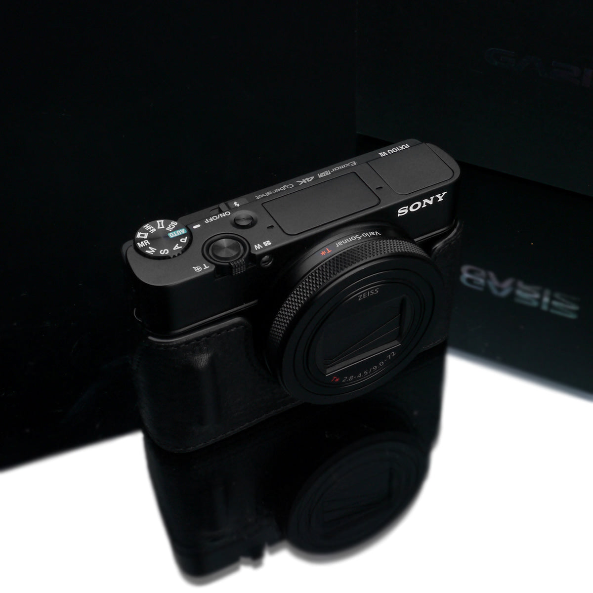 Gariz Black HG-RX100M7BK Leather Camera Half Case for Sony RX100M7/RX100M6