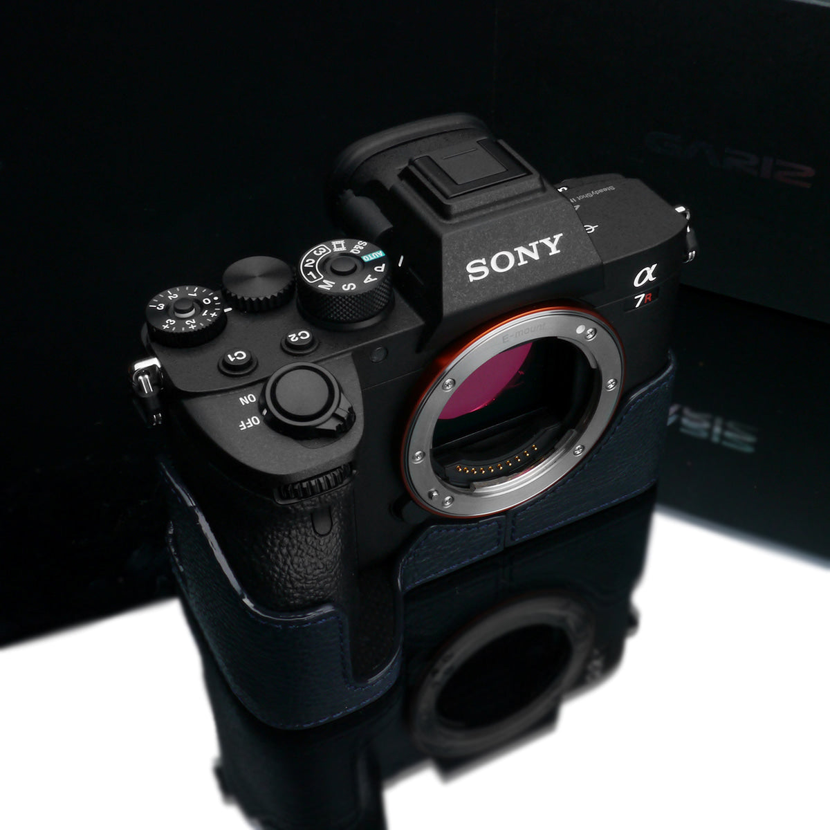 Gariz Navy XS-CHA7RM4NV Genuine Leather Half Case for Sony A7RIV